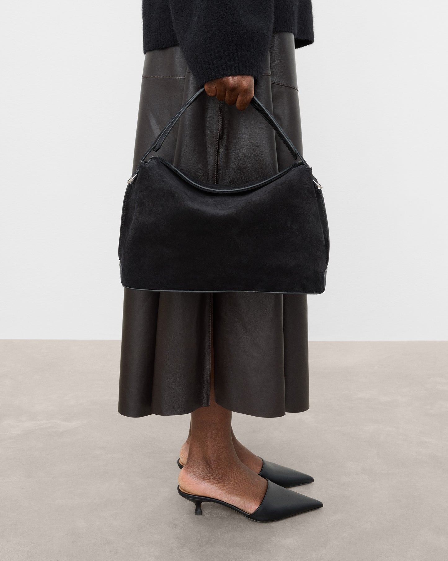 Helia Handbag Suede Black