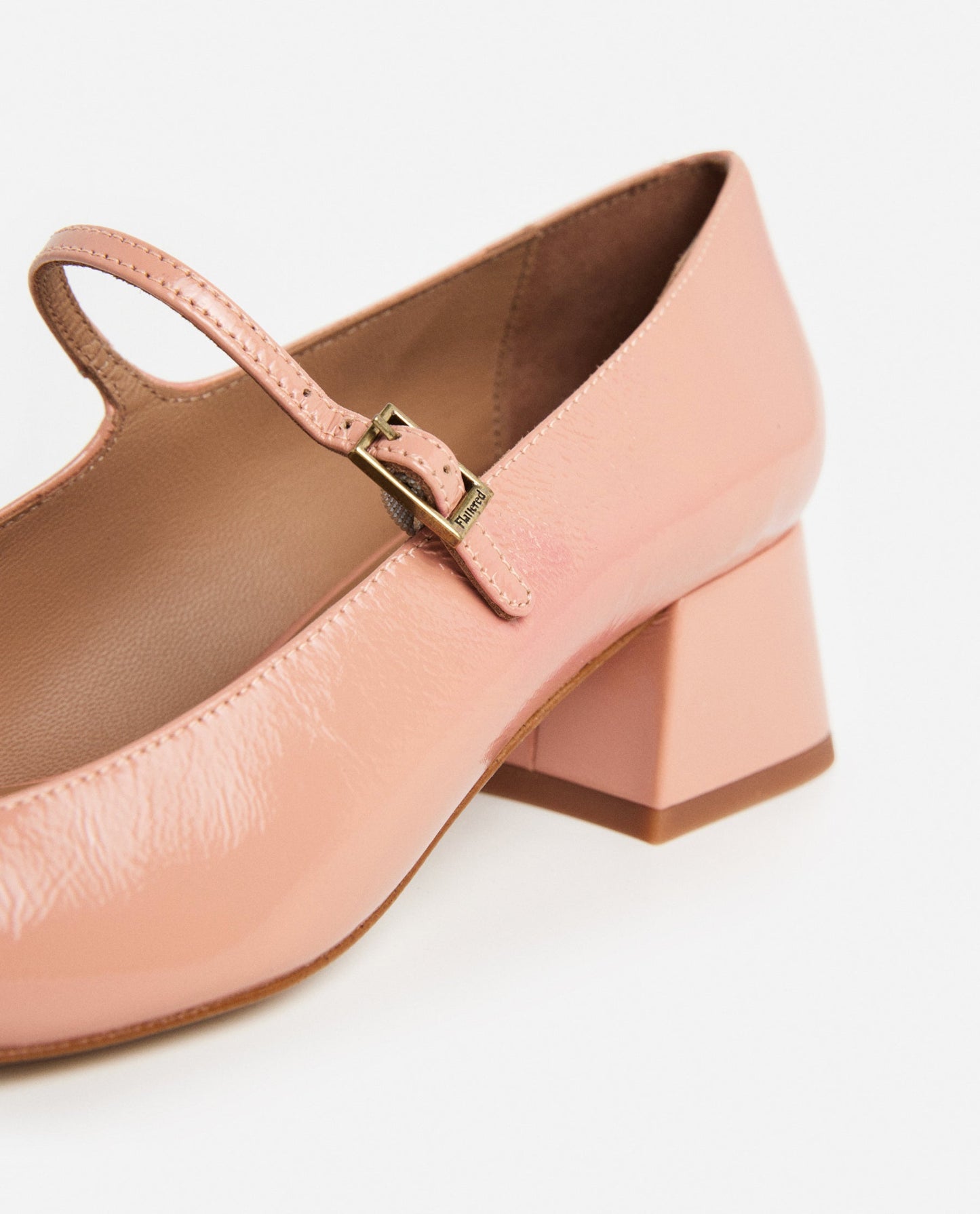 Evan Wrinkled patent Blush Pink