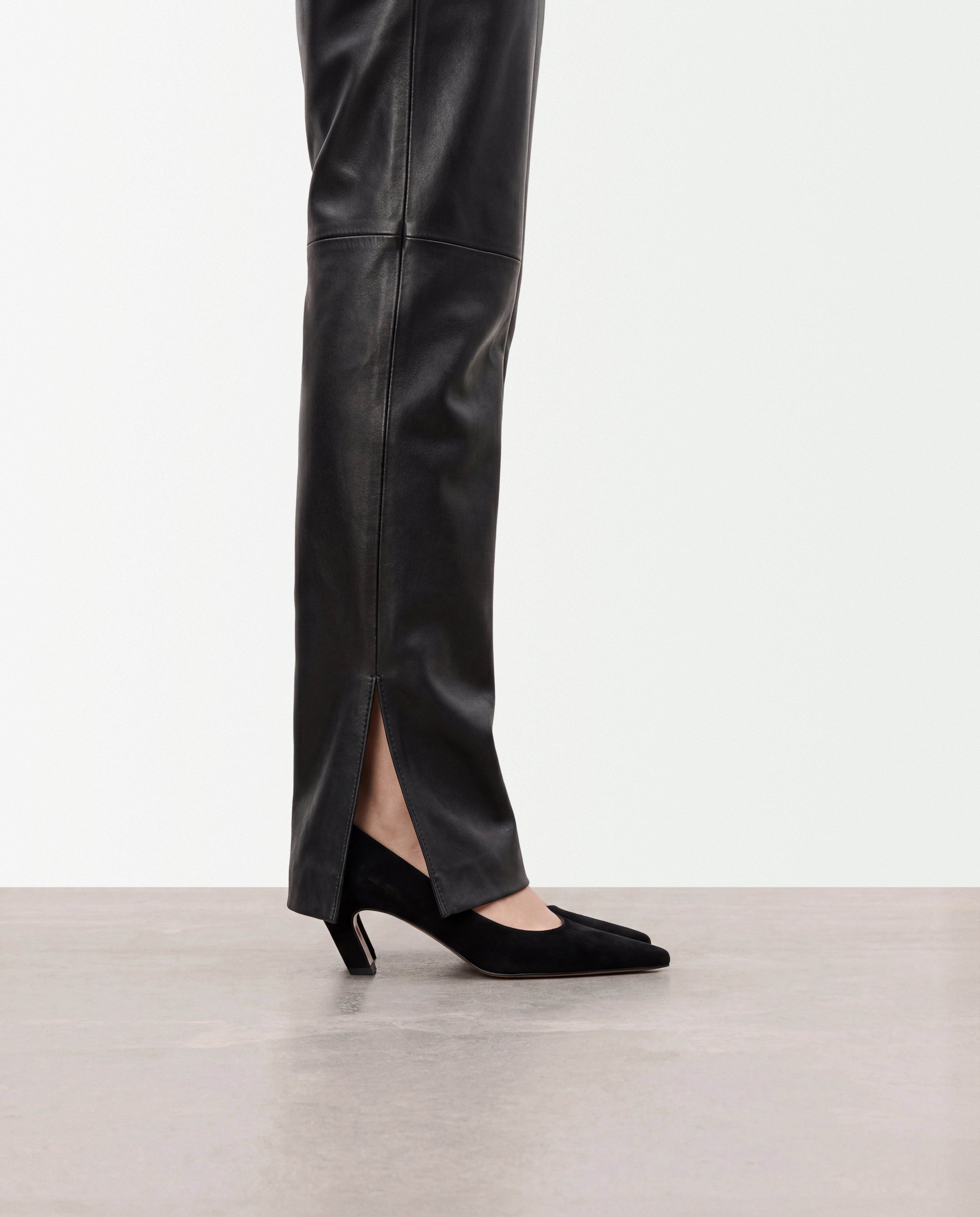 Iggy Suede Black